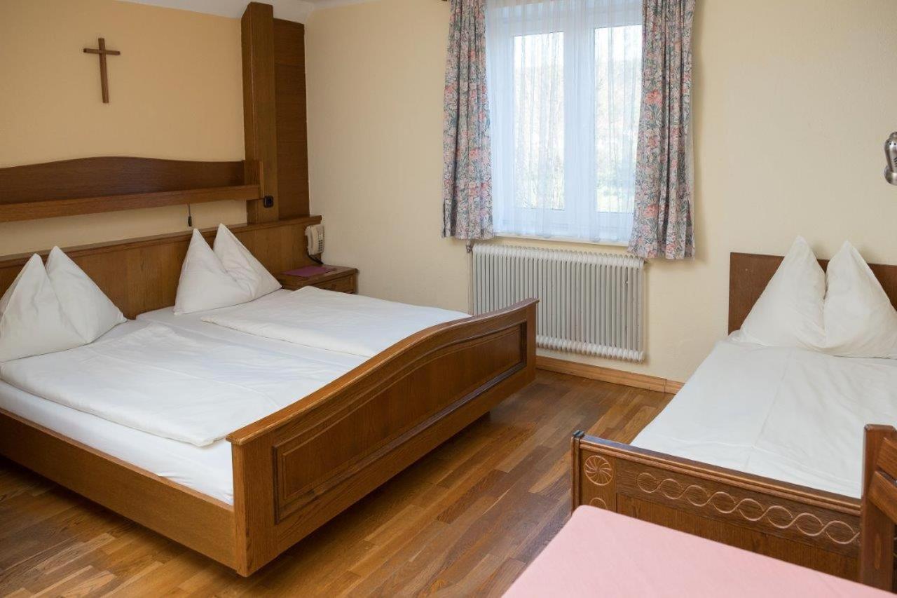 Bed & Breakfast Rosslwirt-rast 3*